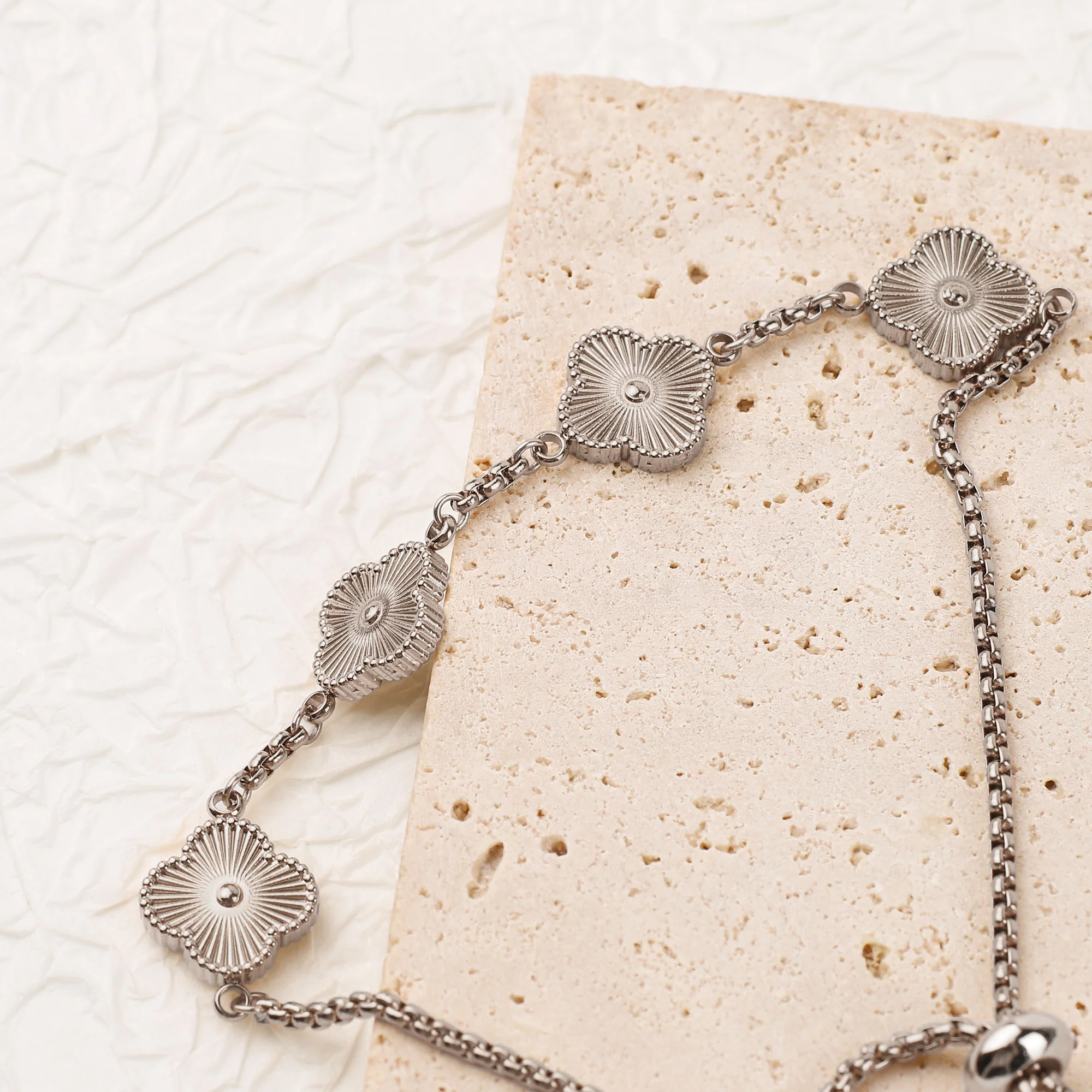 Clover Custom Name Bracelet - Image 15