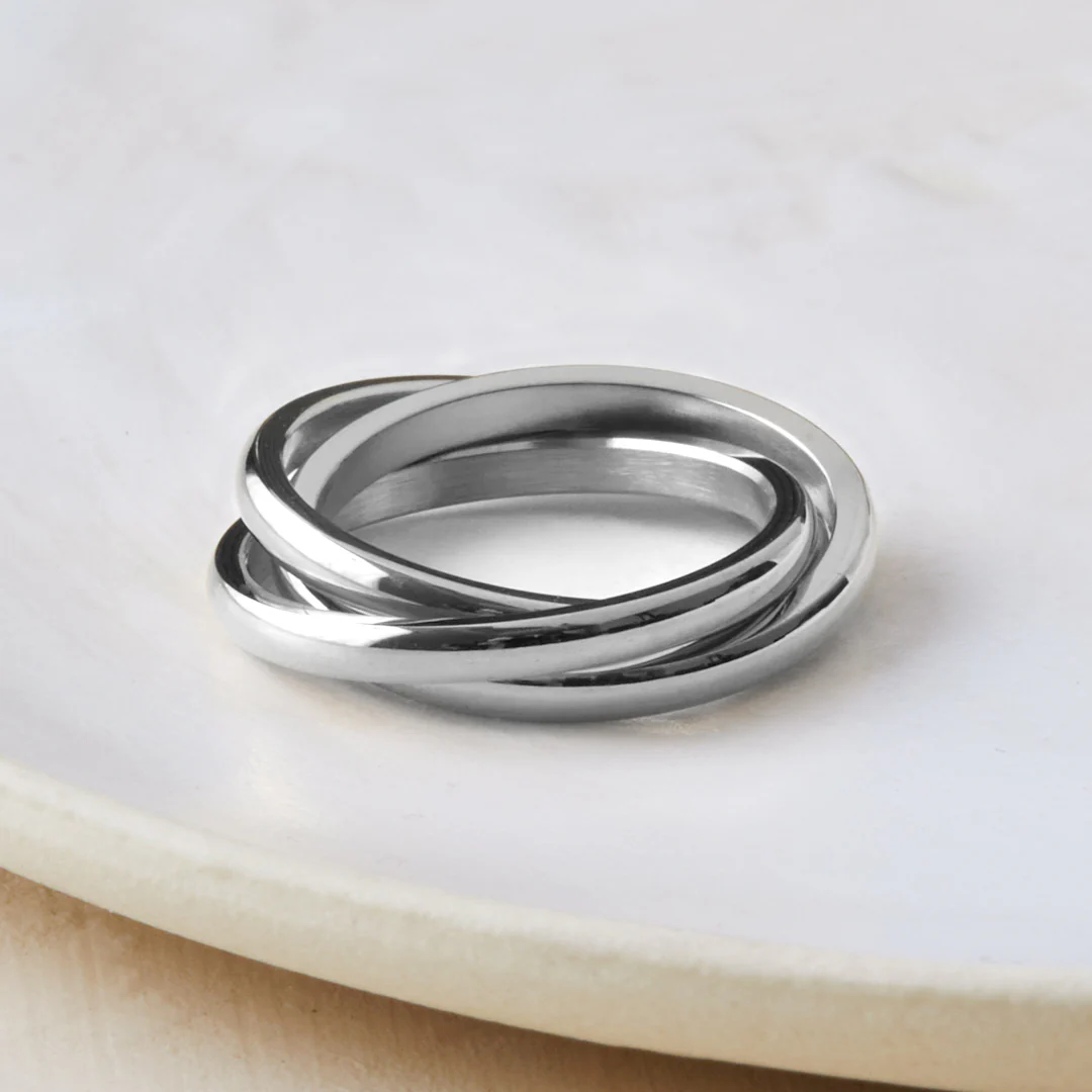 Dainty Interlocking Fidget Ring - Image 14