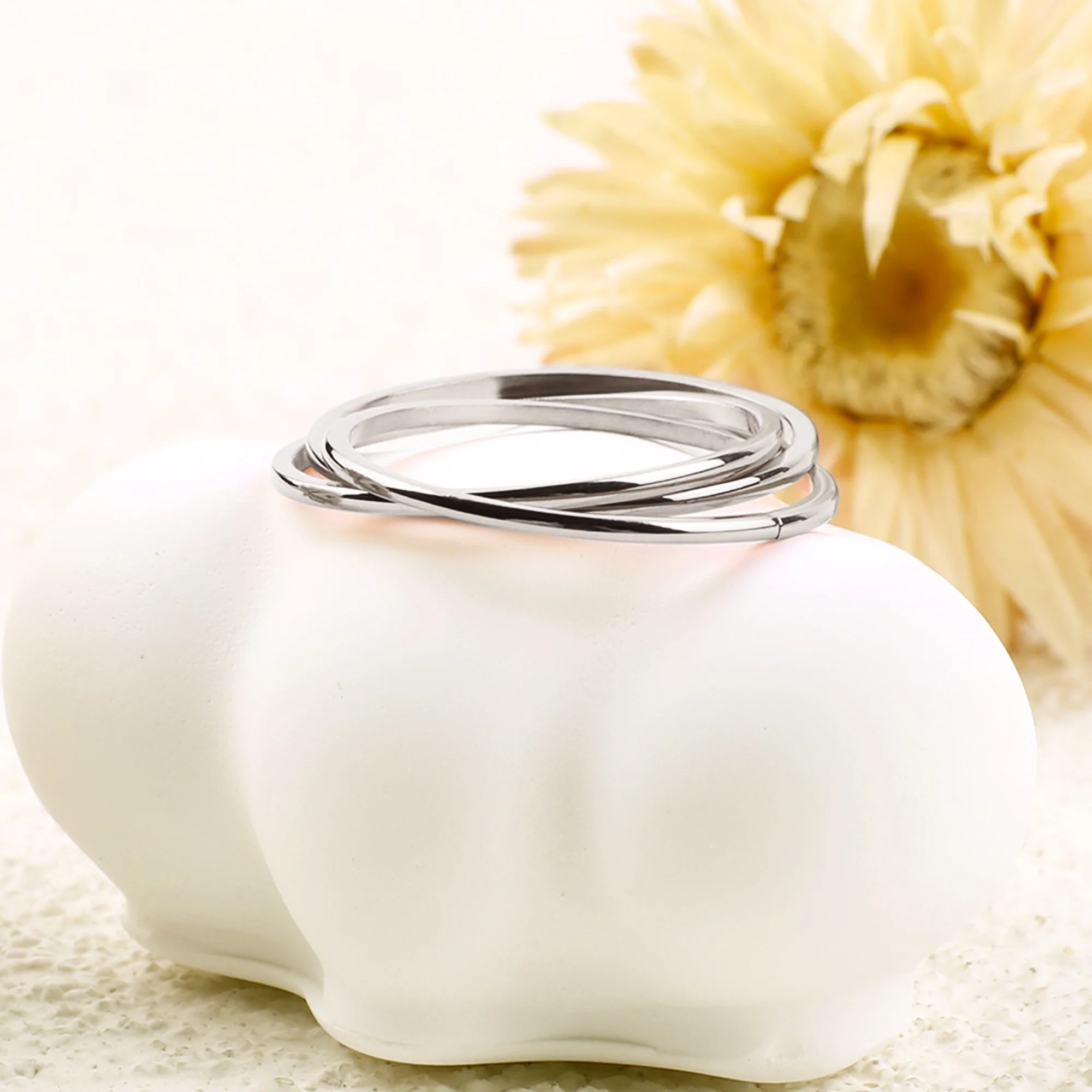Dainty Interlocking Fidget Ring - Image 25