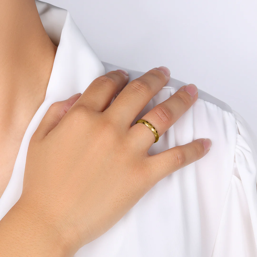 Delicate Hammered Band - Image 11