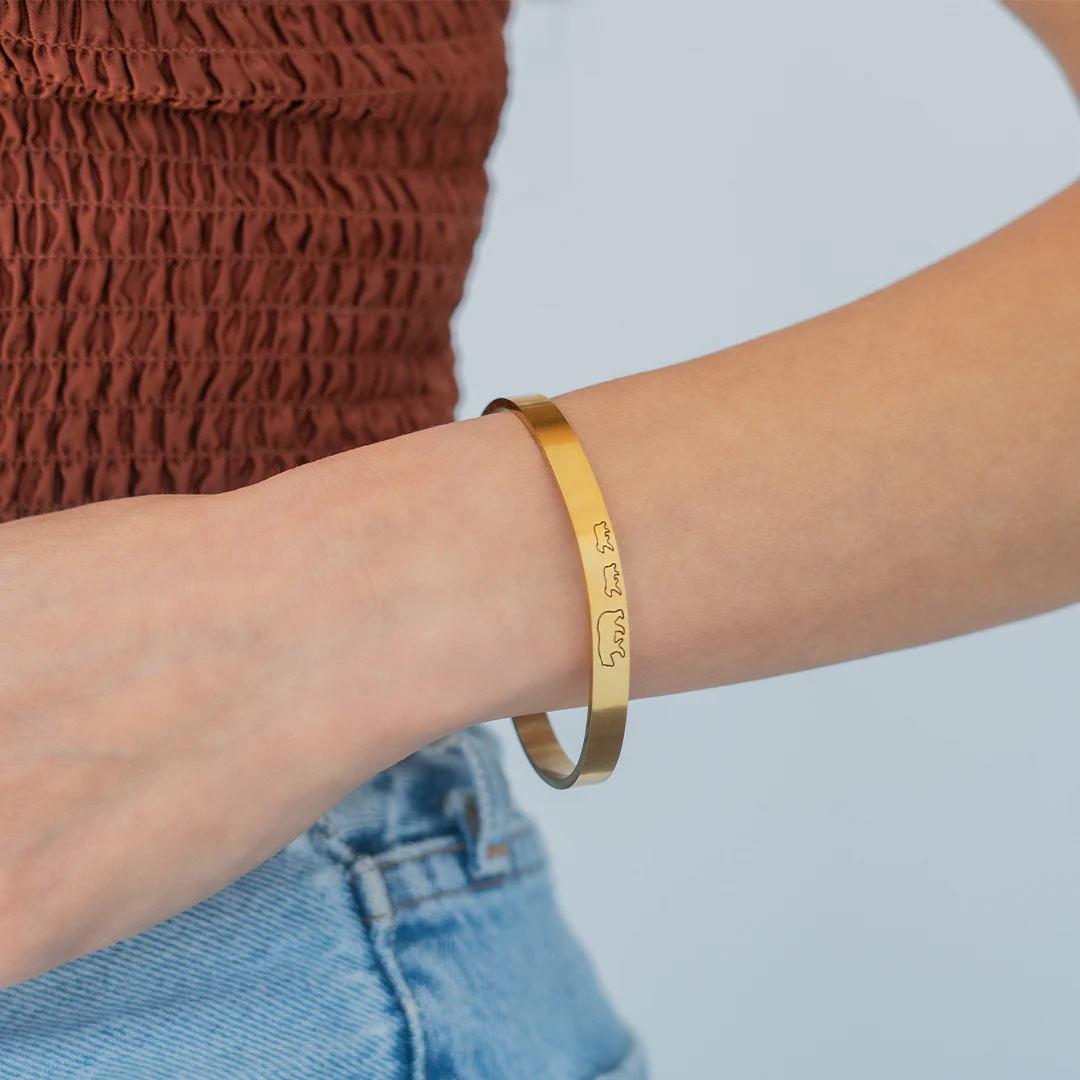 Mama Bear & Her Baby Bears Engraved Cuff Bracelet - Image 138